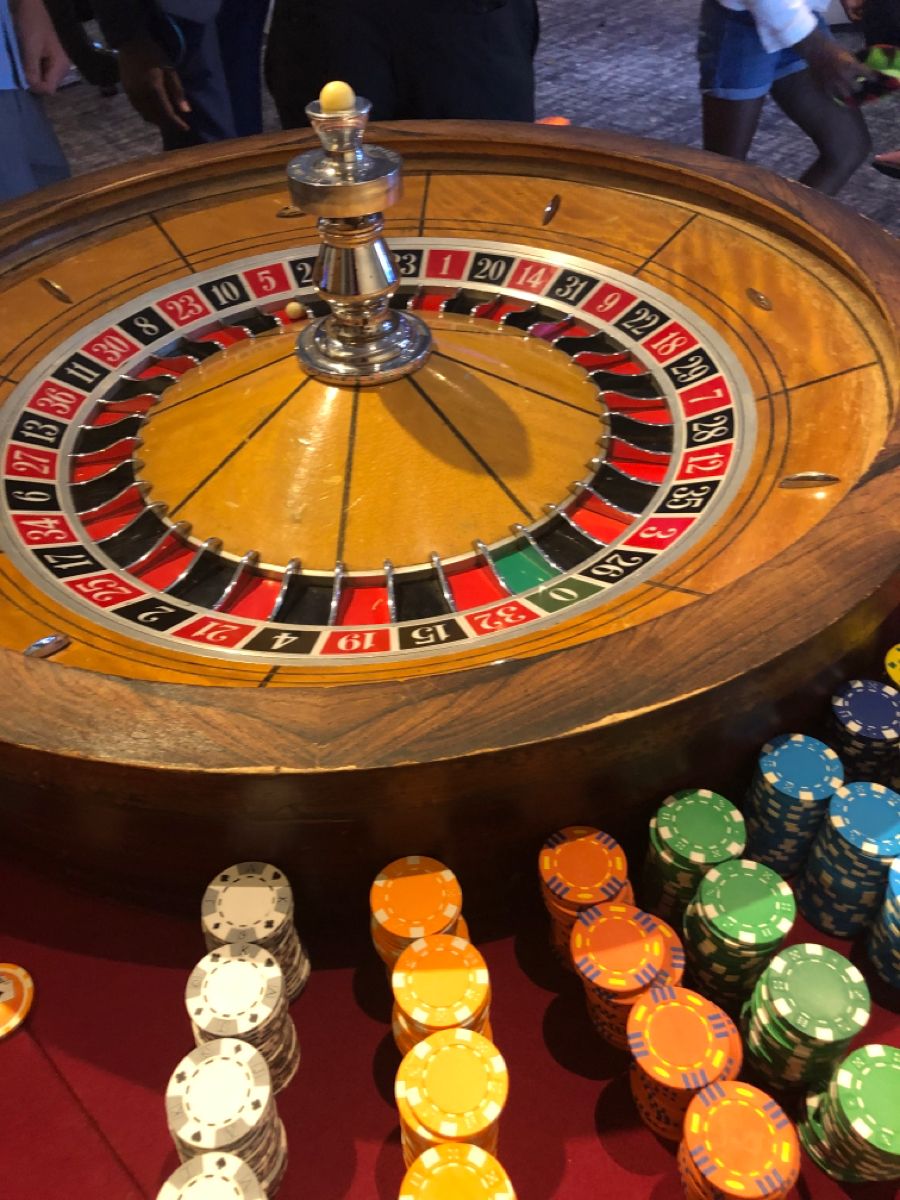 Crypto Casino کھلاڑیوں کے لیے لائیو کیسینو سیکشن