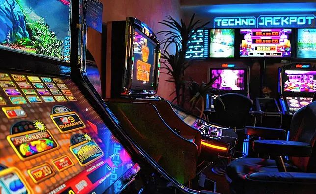 پاکستان میں Crypto Casino کا آن لائن کیسینو سیکشن کھولیں۔